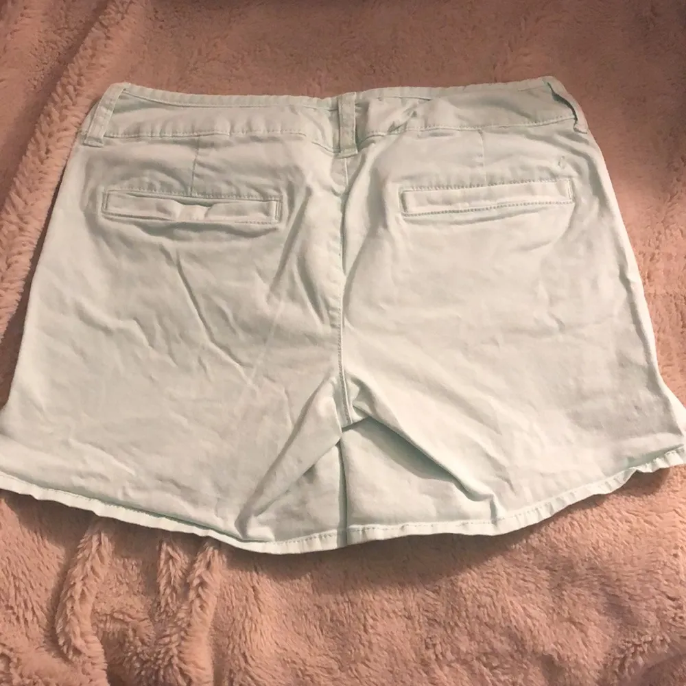 🔹4 for $30 American Eagle Size 4 Mint Green MIDI Stretch Shorts - Image 4