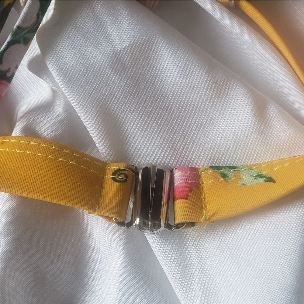 5/$25 Floral bikini top size 34" - Image 3