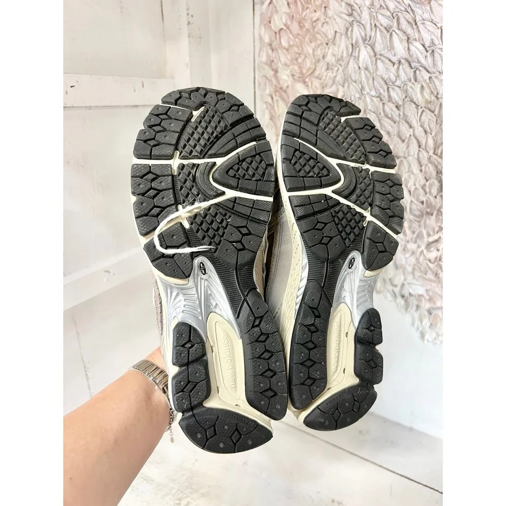 NWT New Balance Mesh Low Top Running Sneakers Gray/Beige M6 / W7.5 - M1906RL - Image 11