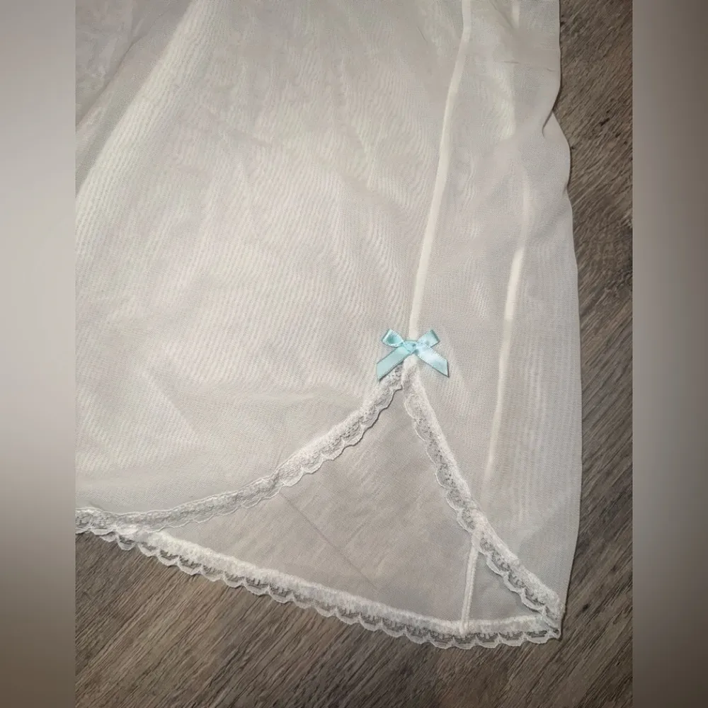 Target Gillian & O’Malley Sheer Babydoll Top S/P Blue - Image 2