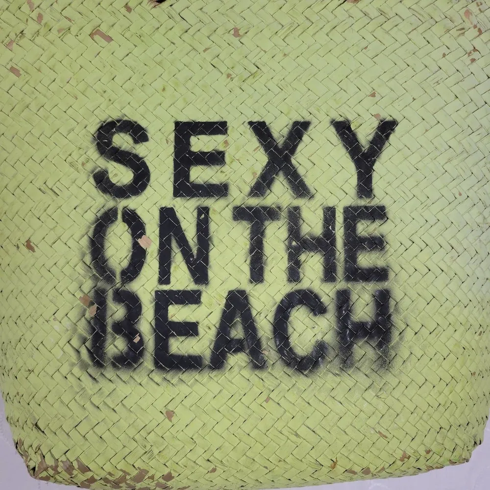 Emanuela Biffoli Womens Handbag Green Sexy on the Beach Painted Woven Straw Tote - Image 16