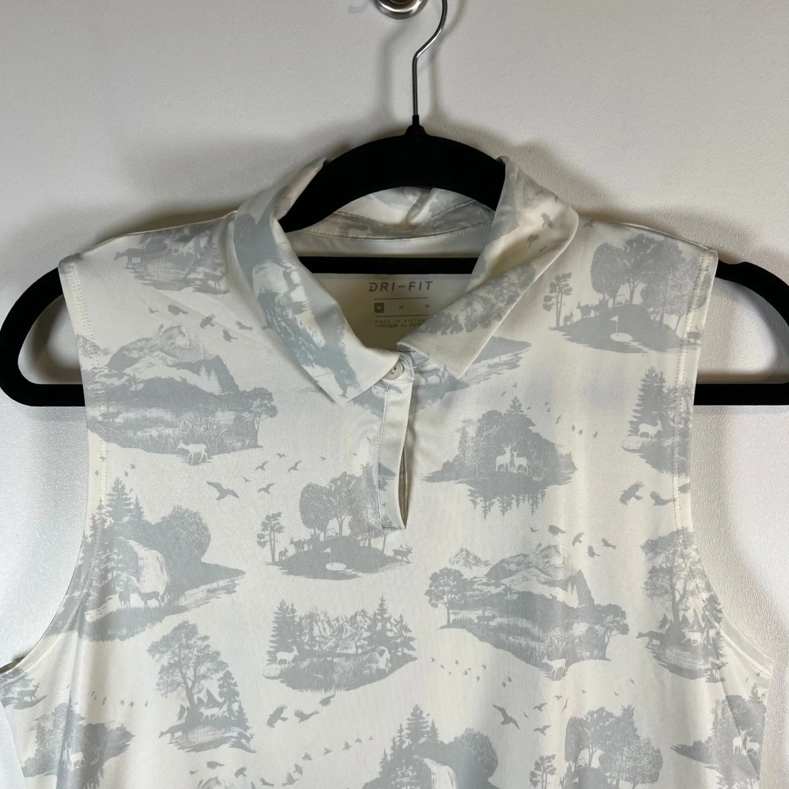 Nike Dri FIT Sleeveless Golf Polo Shirt Women's Size Medium Nature Scene Print - Image 2
