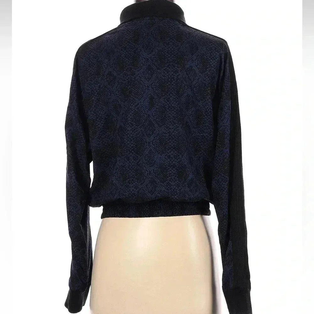 ATHLETA Brooklyn Track Bomber Printed Jacket Size XXS Navy & Black Stretchy - Image 5