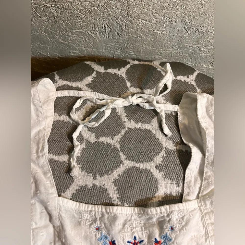 Old Navy Cream Smocked Short Sleeve Blouse w red and blue embroideries summer - Image 8