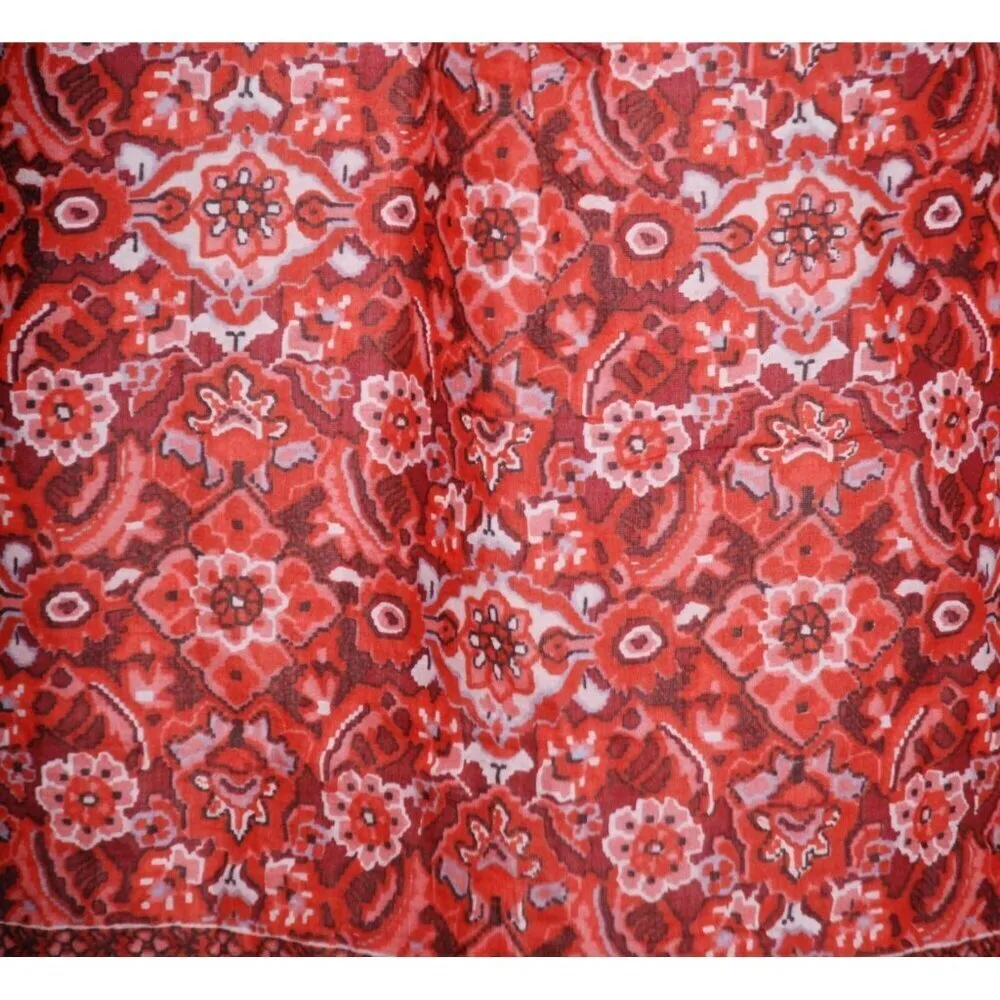 NICE Ann Taylor LOFT The Softened Red Tunic Top Size XS Floral Half Button Up - Image 7