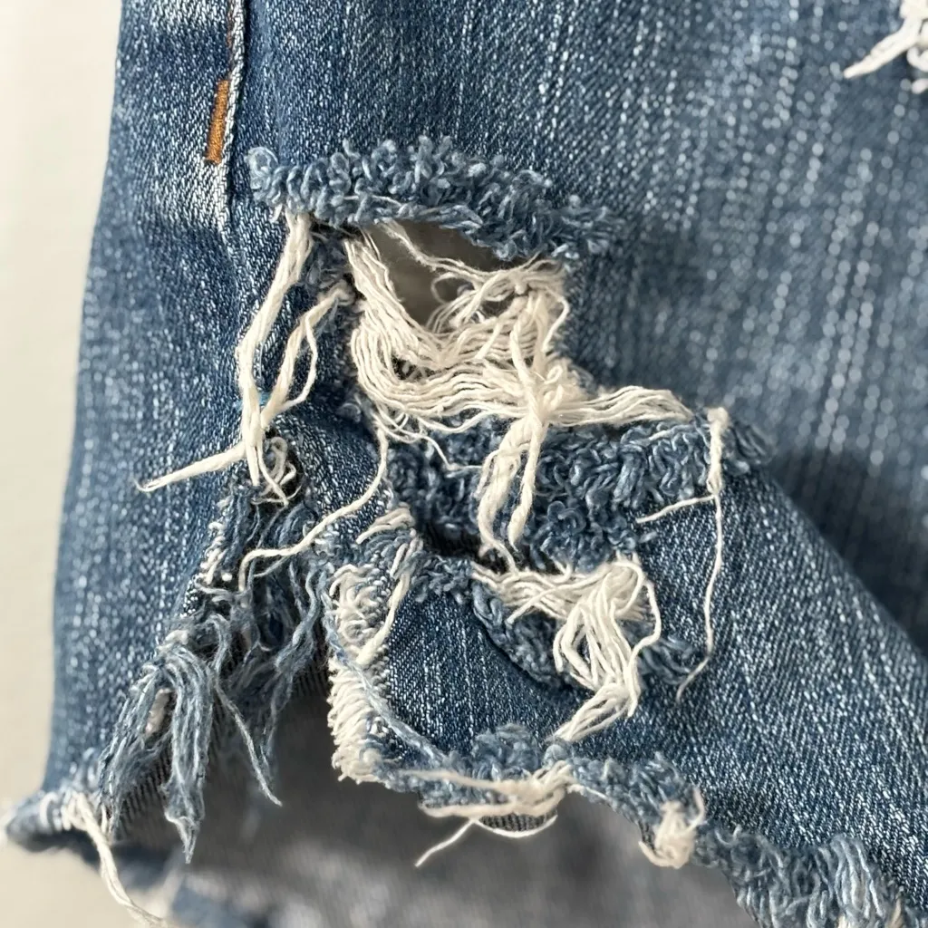 Lauren Jeans Co Ralph Lauren Womens Cutoff Jean Shorts Sz 6 Distressed 5" inseam - Image 9