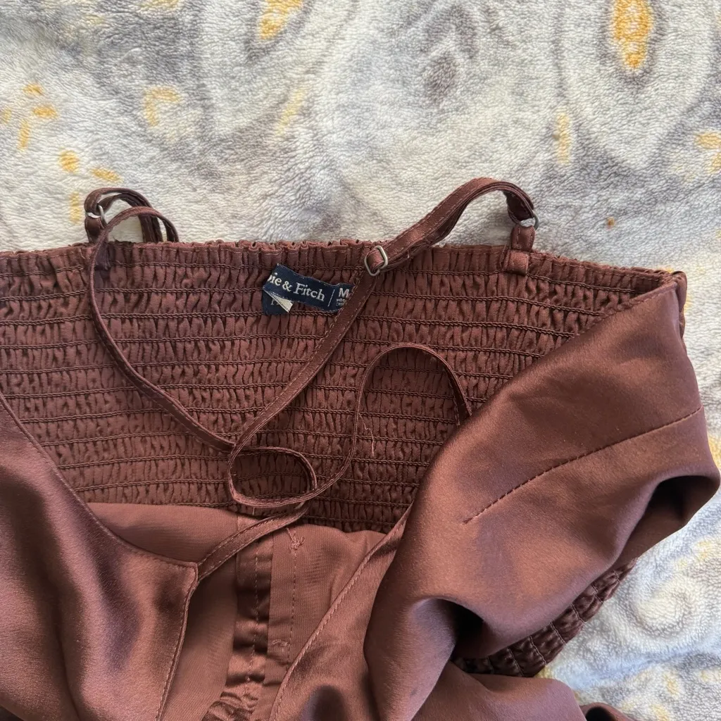 Abercrombie and fitch brown jumpsuit size medium - Image 4