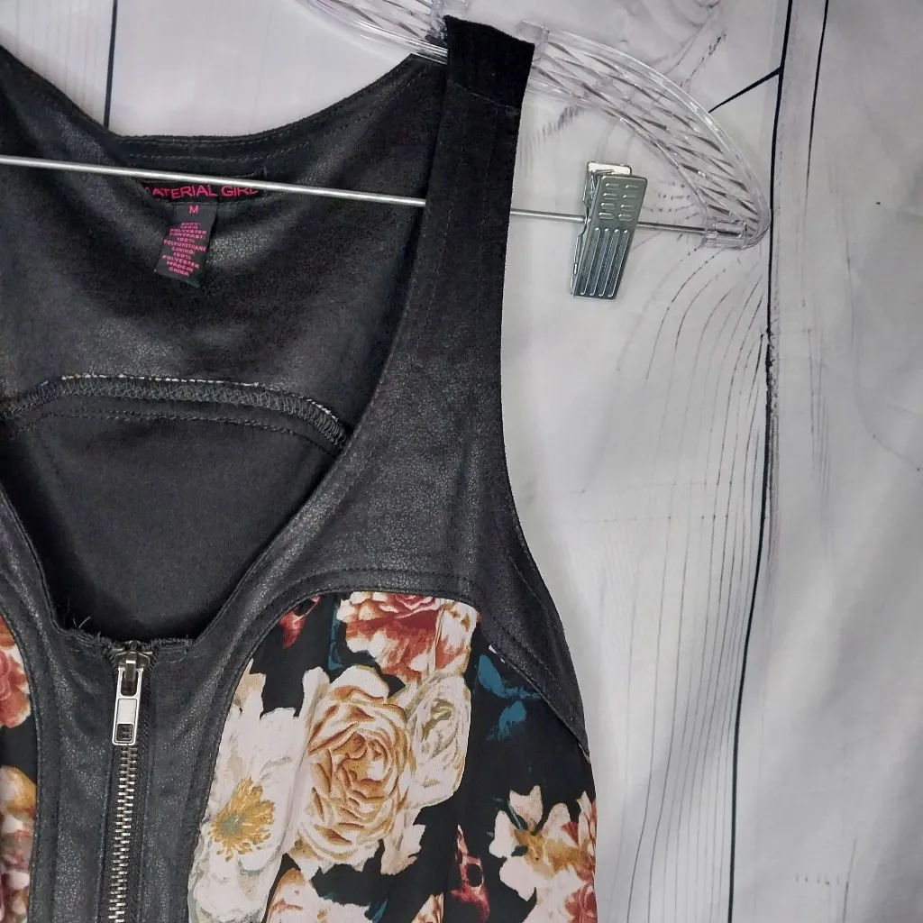 Material Girl Floral / Skull  Print Sleeveless Skater Dress - Image 8