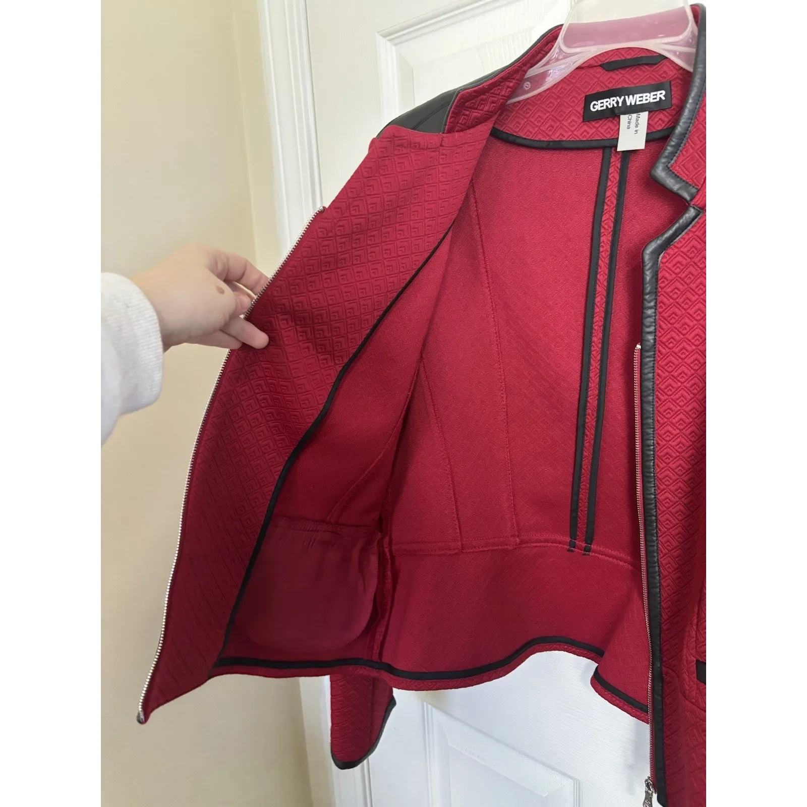 Gerry Weber Red Black Quilted Faux Leather Jacket Size 8 Office Siren Moto - Image 9