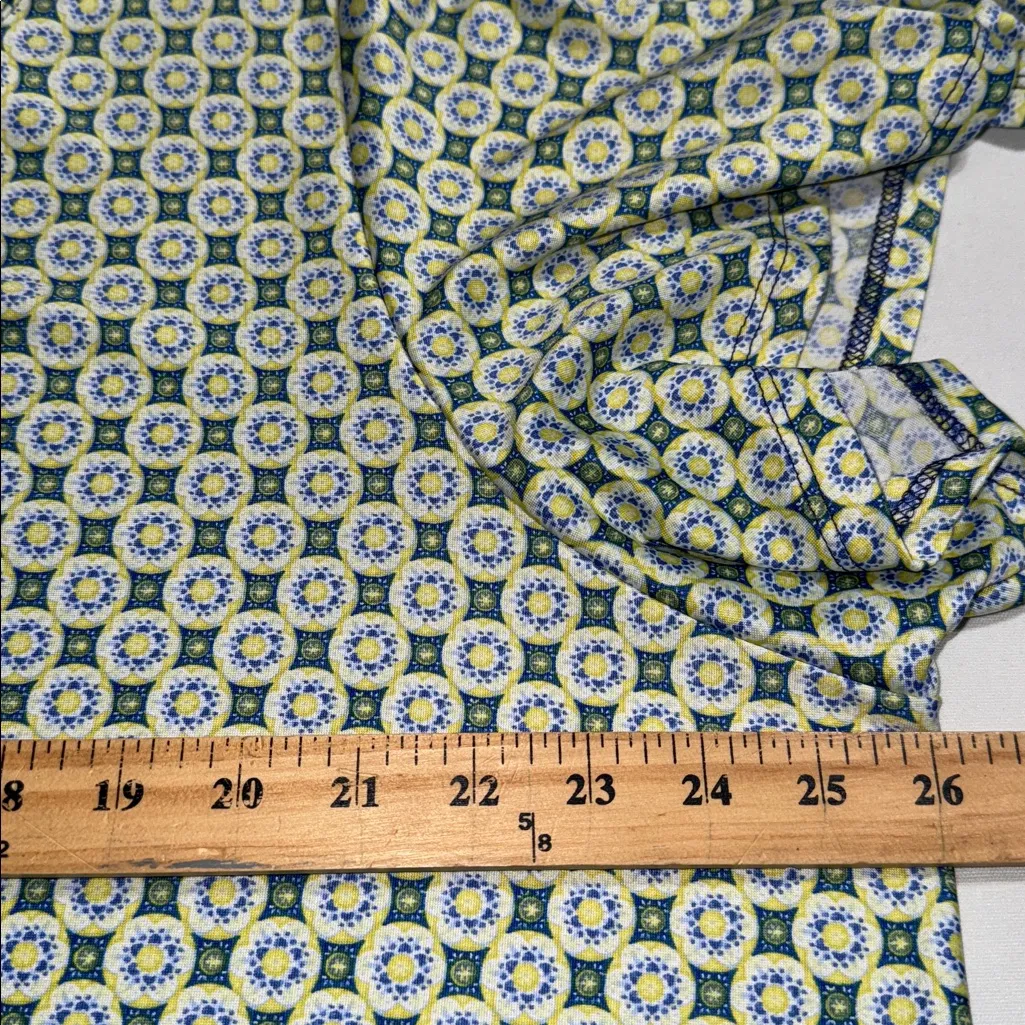 ESPRESSO women’s plus size 1X short sleeve geometric print scoop tie neck tshirt Green - Image 4