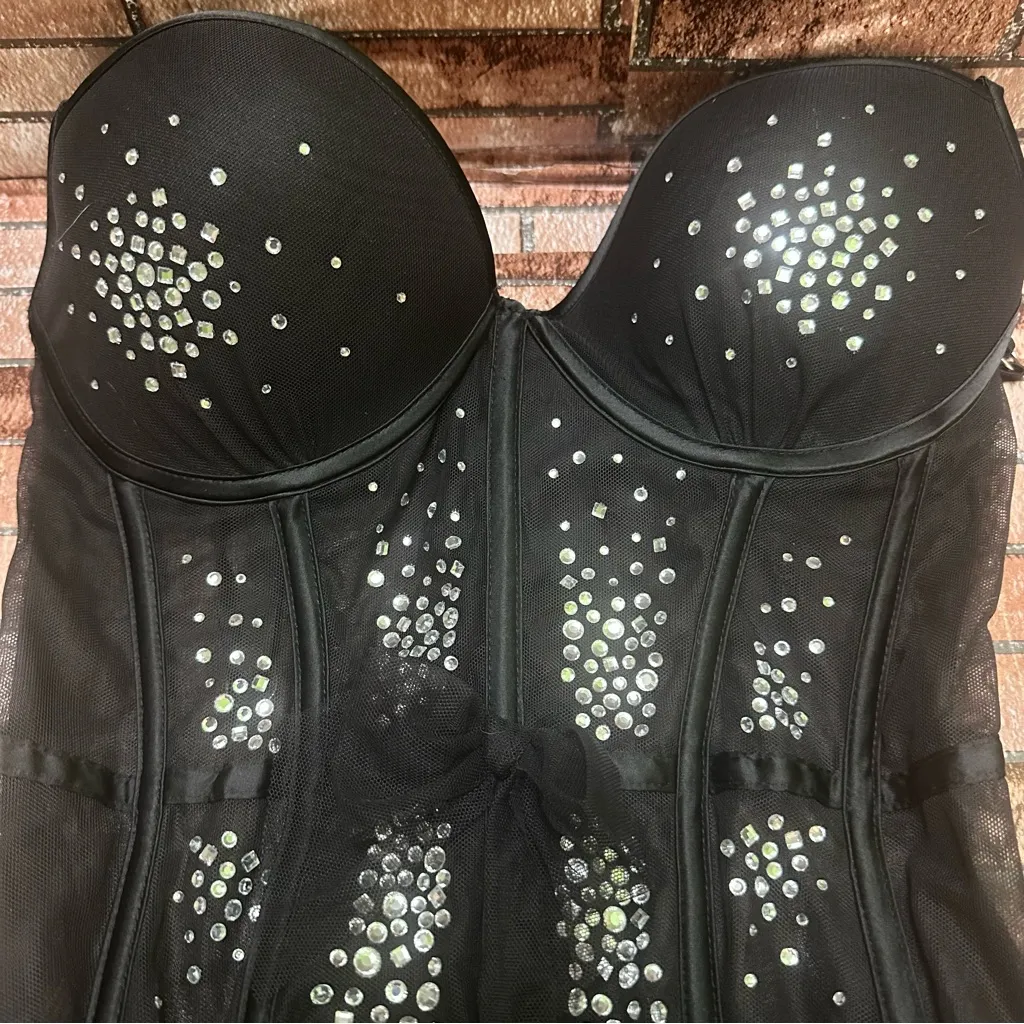 Victorias Secret Elegant Black Corset with Rhinestone Detailing size 34D - Image 6