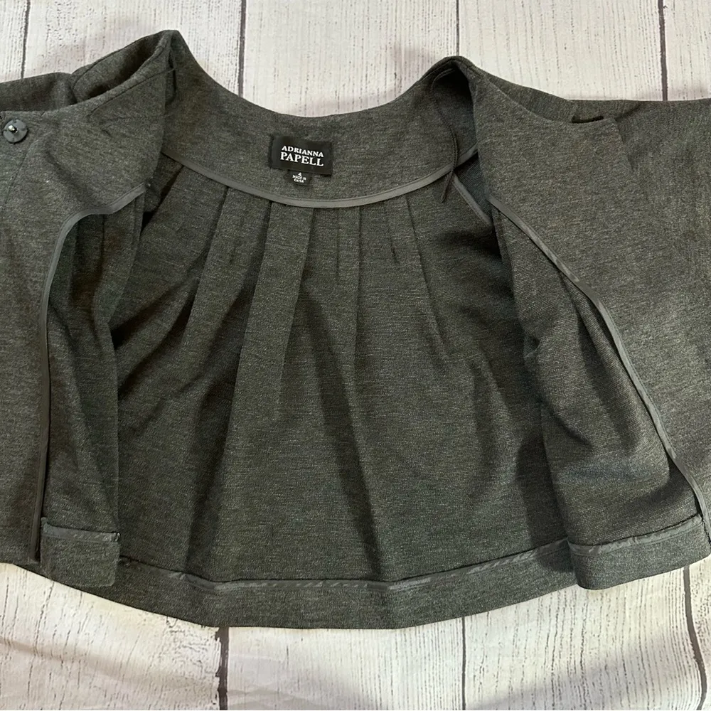 adriana papell gray size 4 short sleeve crop shrug cardigan - Image 10