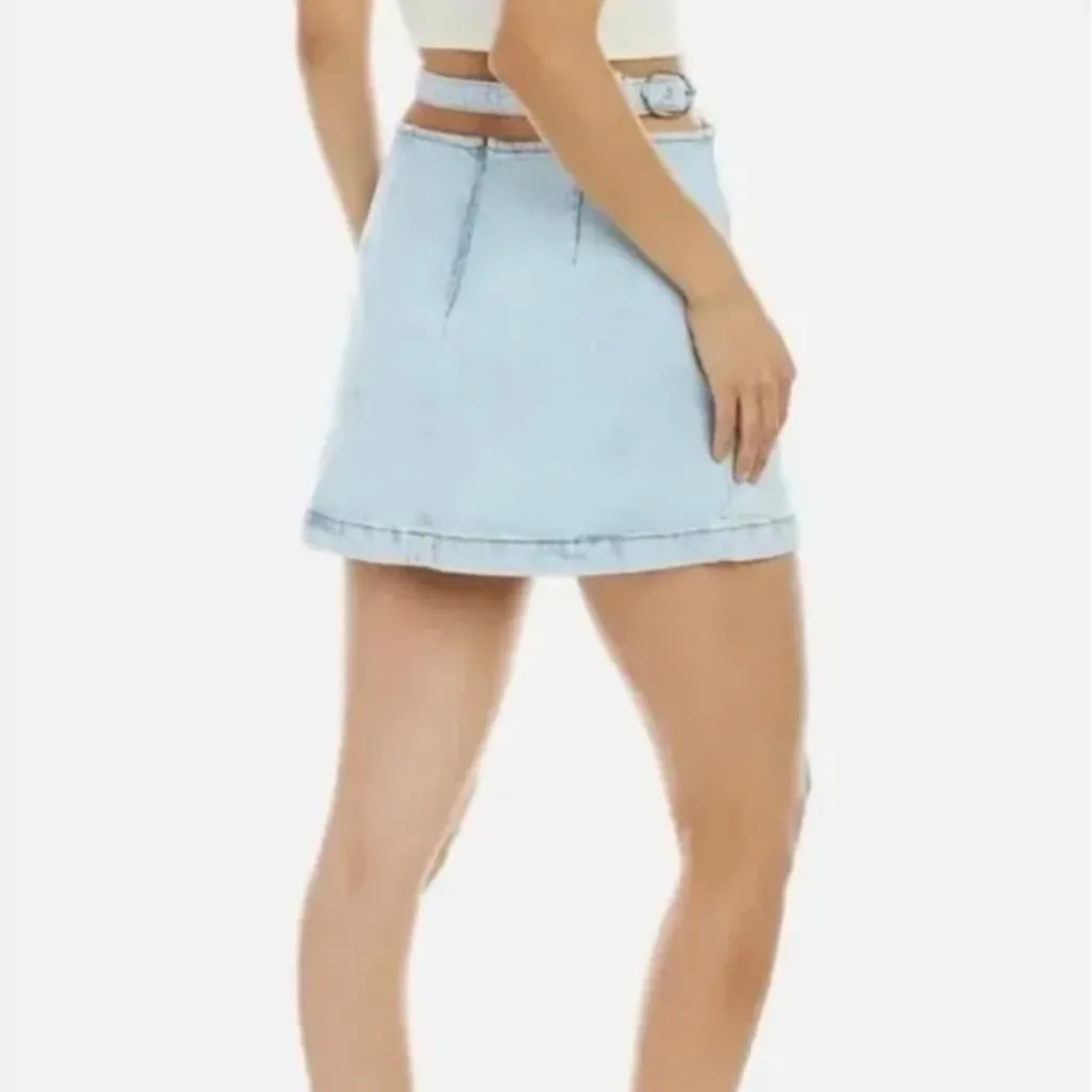 New We Wore What Cutout Waist Belted Denim Mini Skirt Super Light Indigo Size XS - Image 6