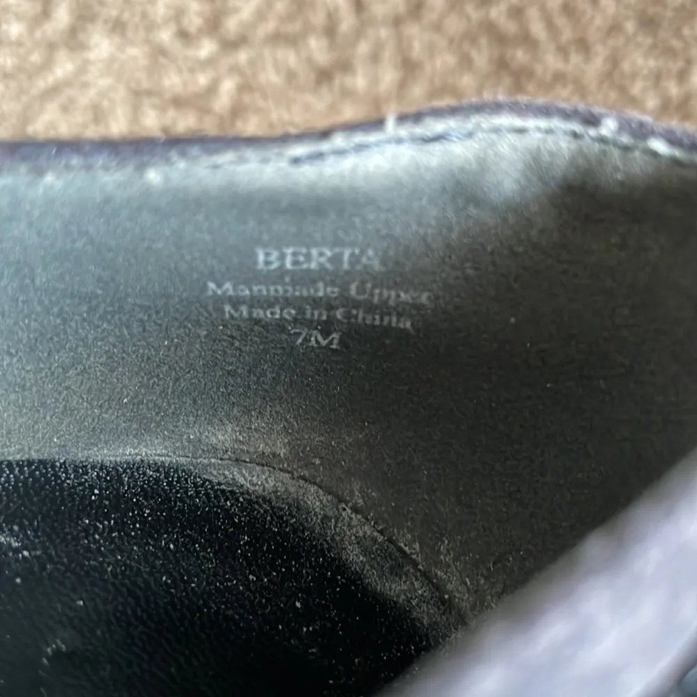 J. Renee black tortoise shell pattern heels sz 7 - Image 9