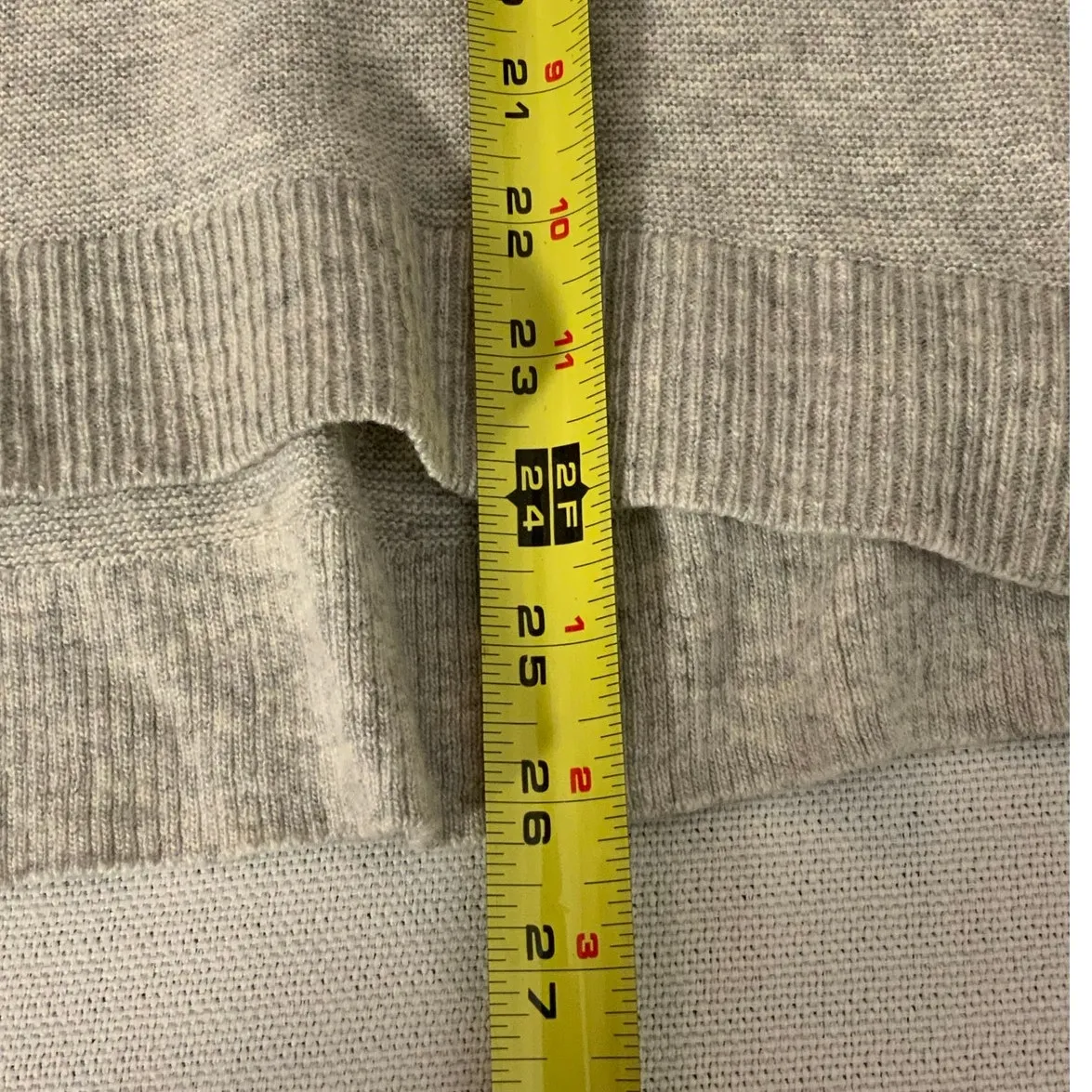 Madewell Light grey sweater‎ size large - Image 5