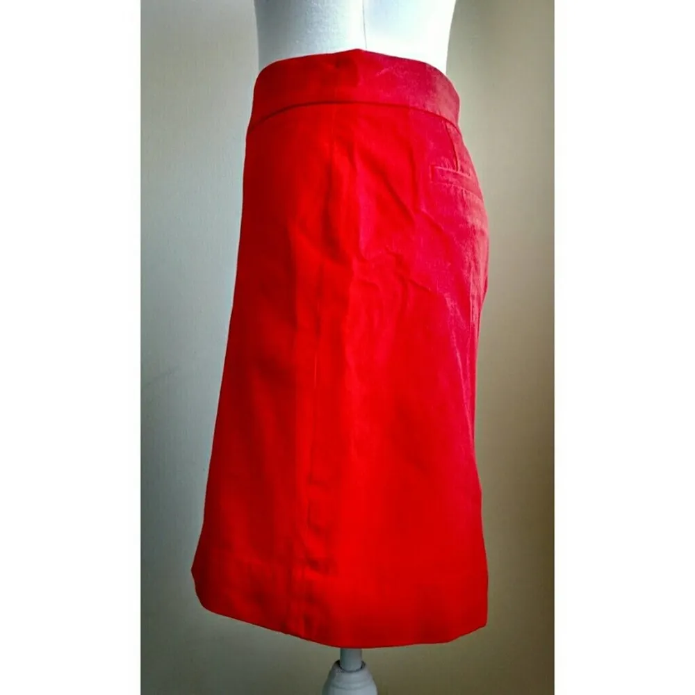 Banana Republic Sloan Pencil Skirt - Size 4P - GUC - Image 2