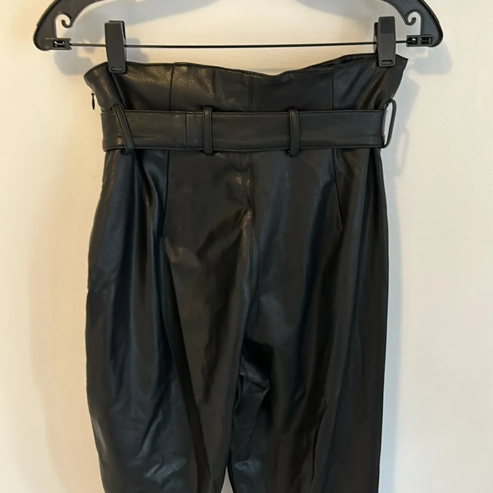 Amanda Uprichard Tessi Black Faux Leather Paperbag Waist Pants - Image 7