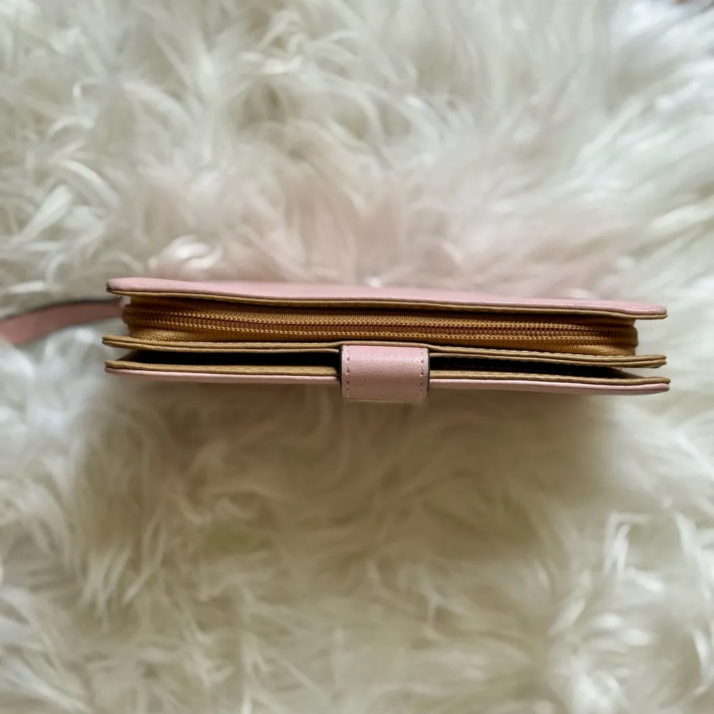 Elegant Pink Wallet with Leaf Cutout Design - Image 3