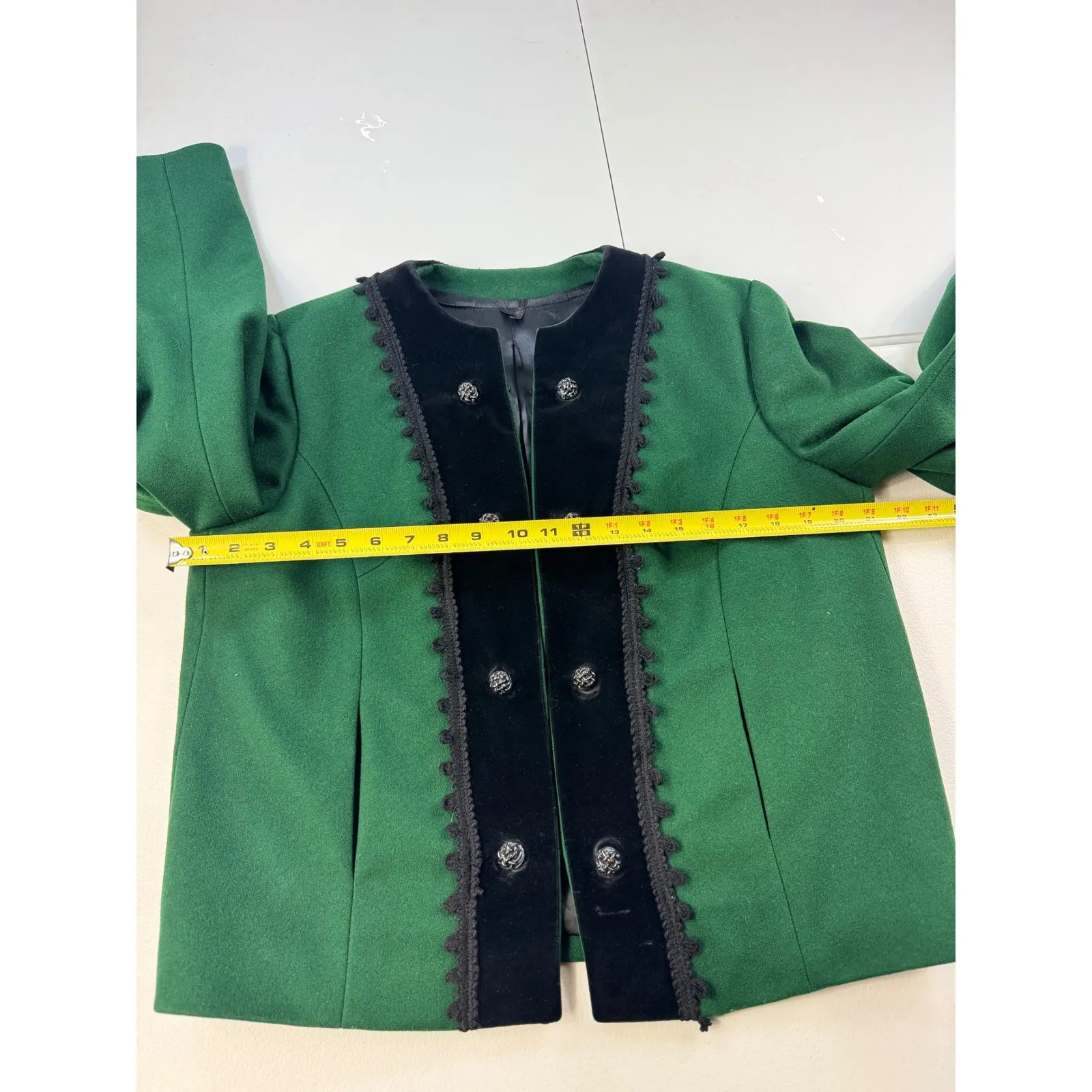 Vintage‎ Wool Skirt Suit Green Velvet Trim Cropped Jacket Set 16 - Image 4