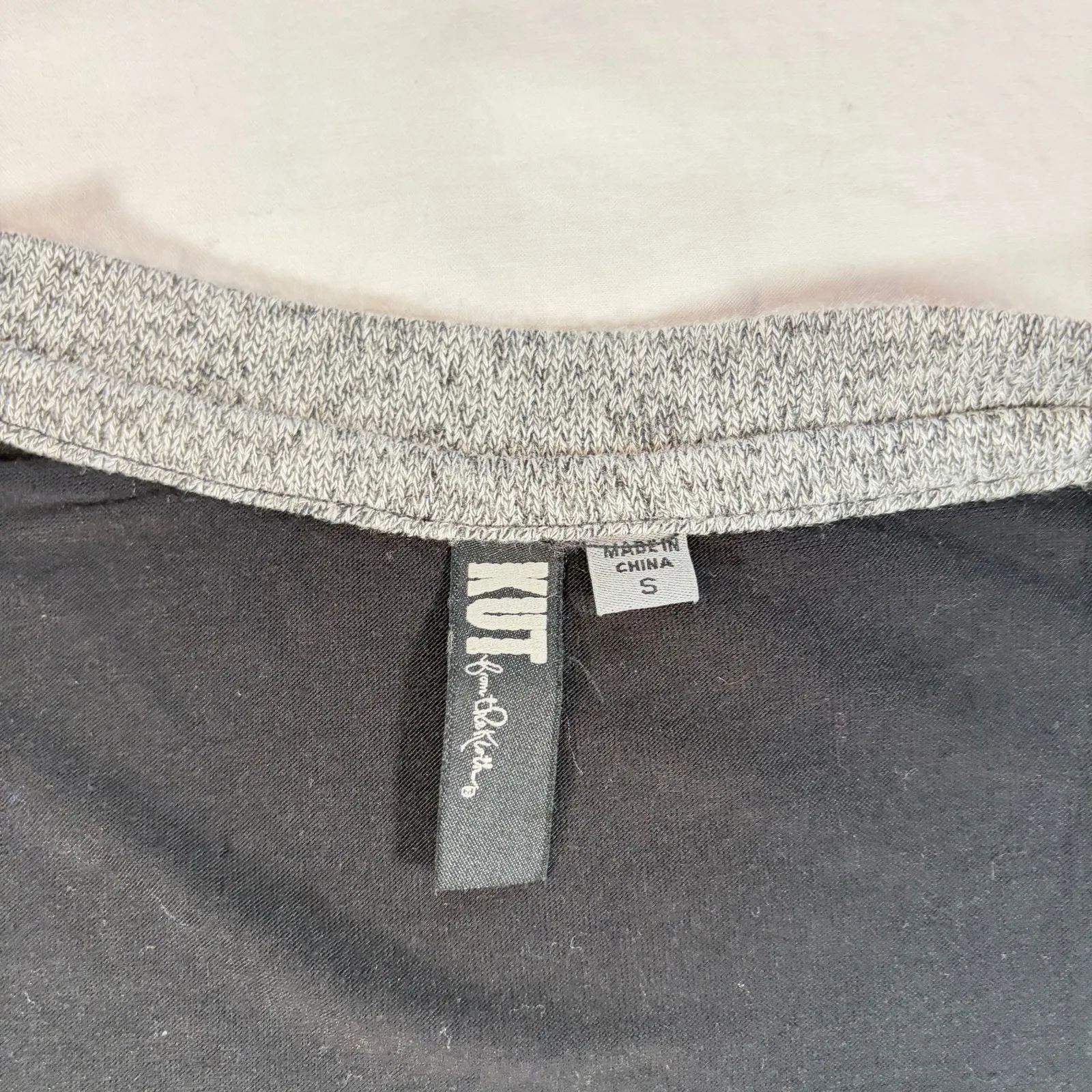 Kut from the Kloth womens floral front sweater.  Size S.  Lightweight.  workwear - Image 3