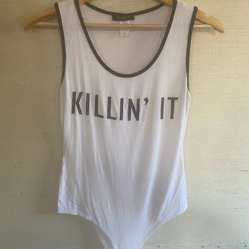 Ribbed tank graphic bodysuit Size 6 - Image 3