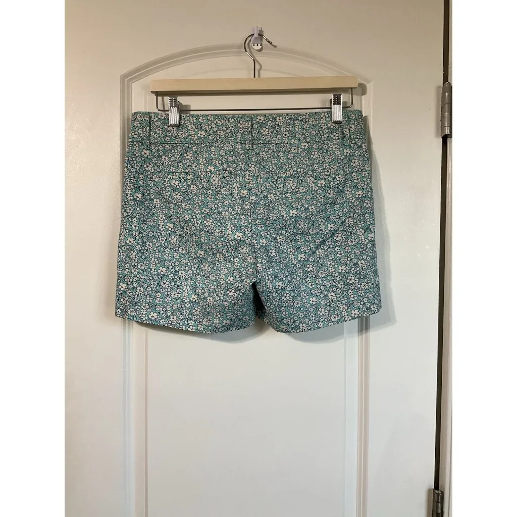 The Limited Ladies Size 4 Floral Green Tailored Chino Walking‎ Shorts - Image 2