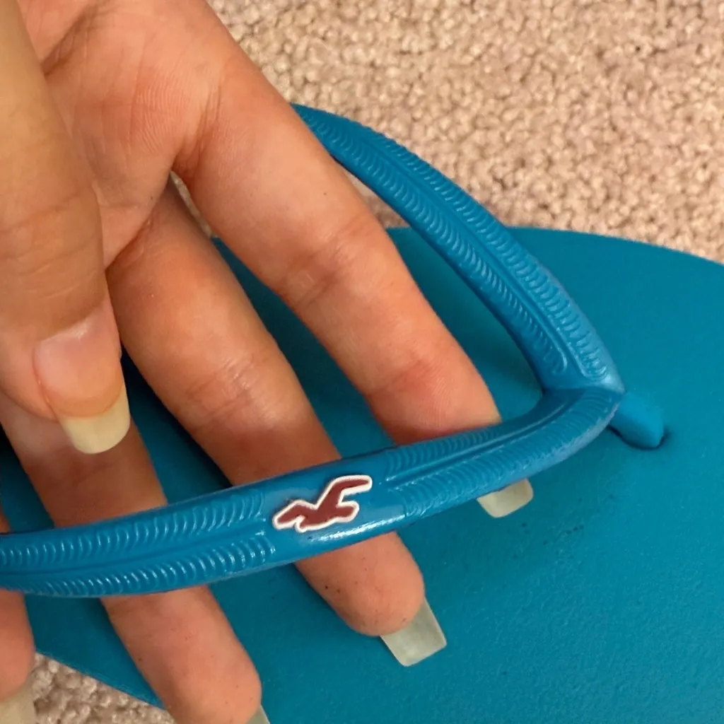 Hollister Teal Flip Flops - Image 3