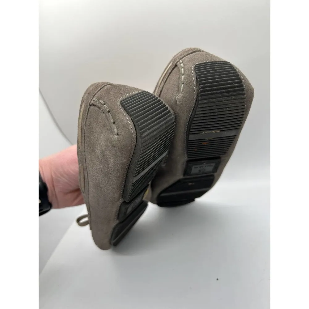 Vera Wang Grey Suede Loafers in Size 7M Made in Italy - Image 98