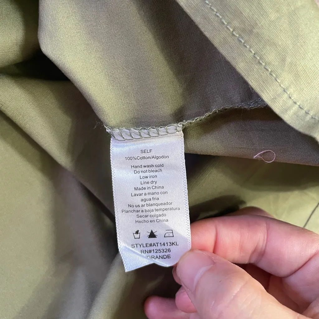 NWT Karlie Olive Green Ruffle Poplin Top with Puff Sleeves - Sz L 🧡🎀 - Image 10