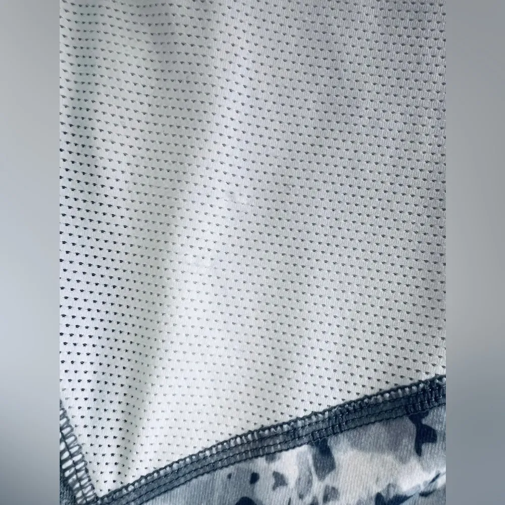 Athleta Dapple Be Free Kicker Capri Yoga Pants XS Activewear Bottoms White Grey - Image 7