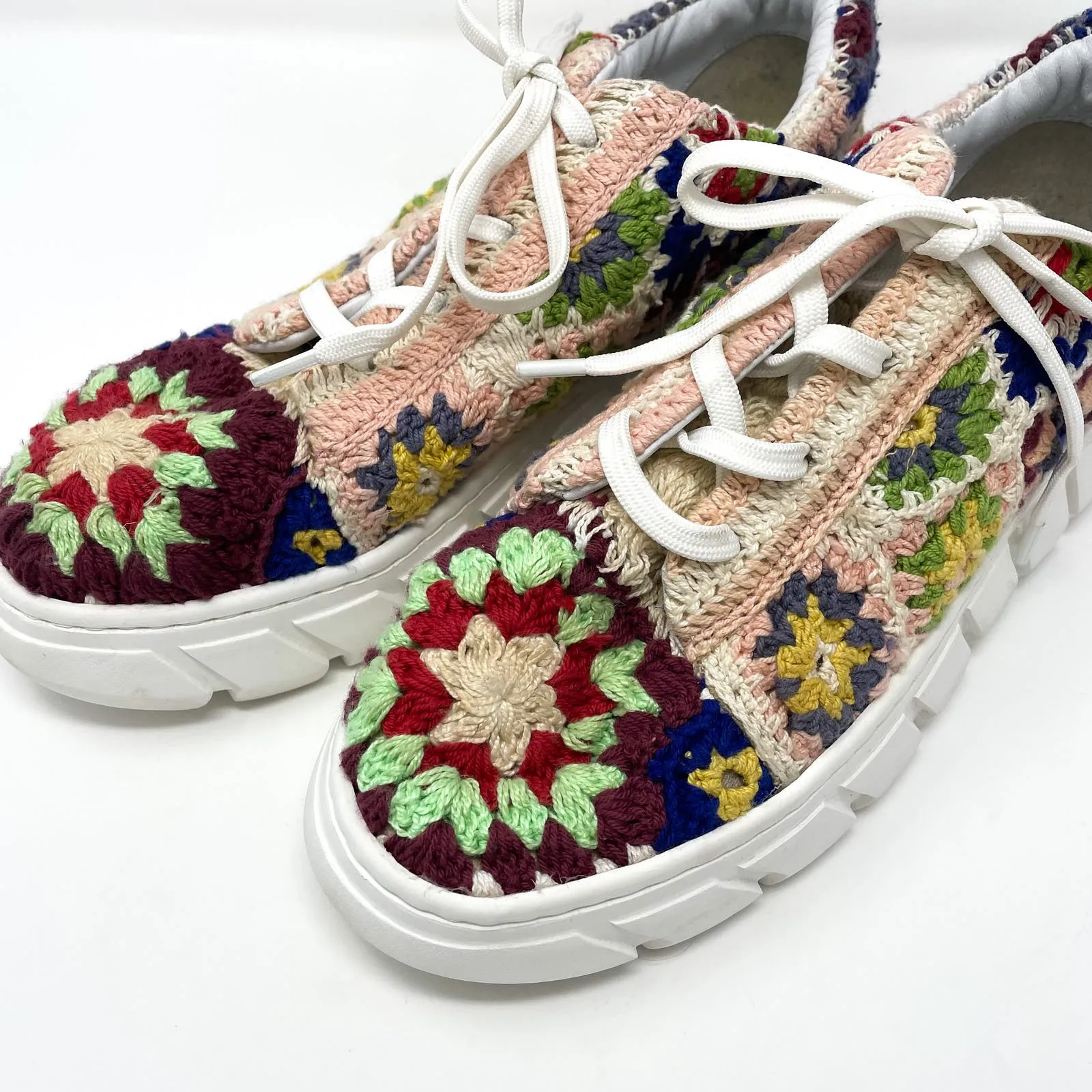 FREE PEOPLE Crochet Platform Sneakers Pink Size 9 - Image 2