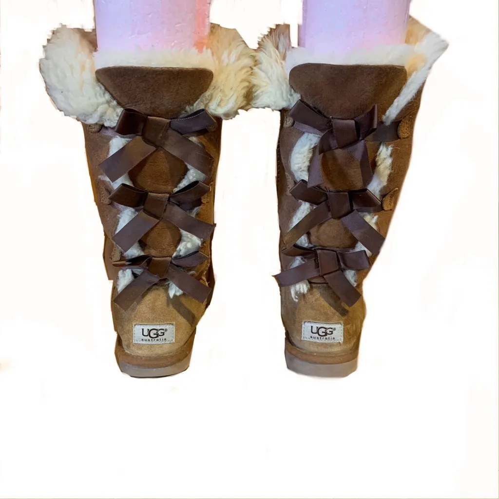 UGG TAN & BROWN SUEDE & SHEARLING TALL "BAILEY BOW" PULL ON BOOTS (6) - Image 7