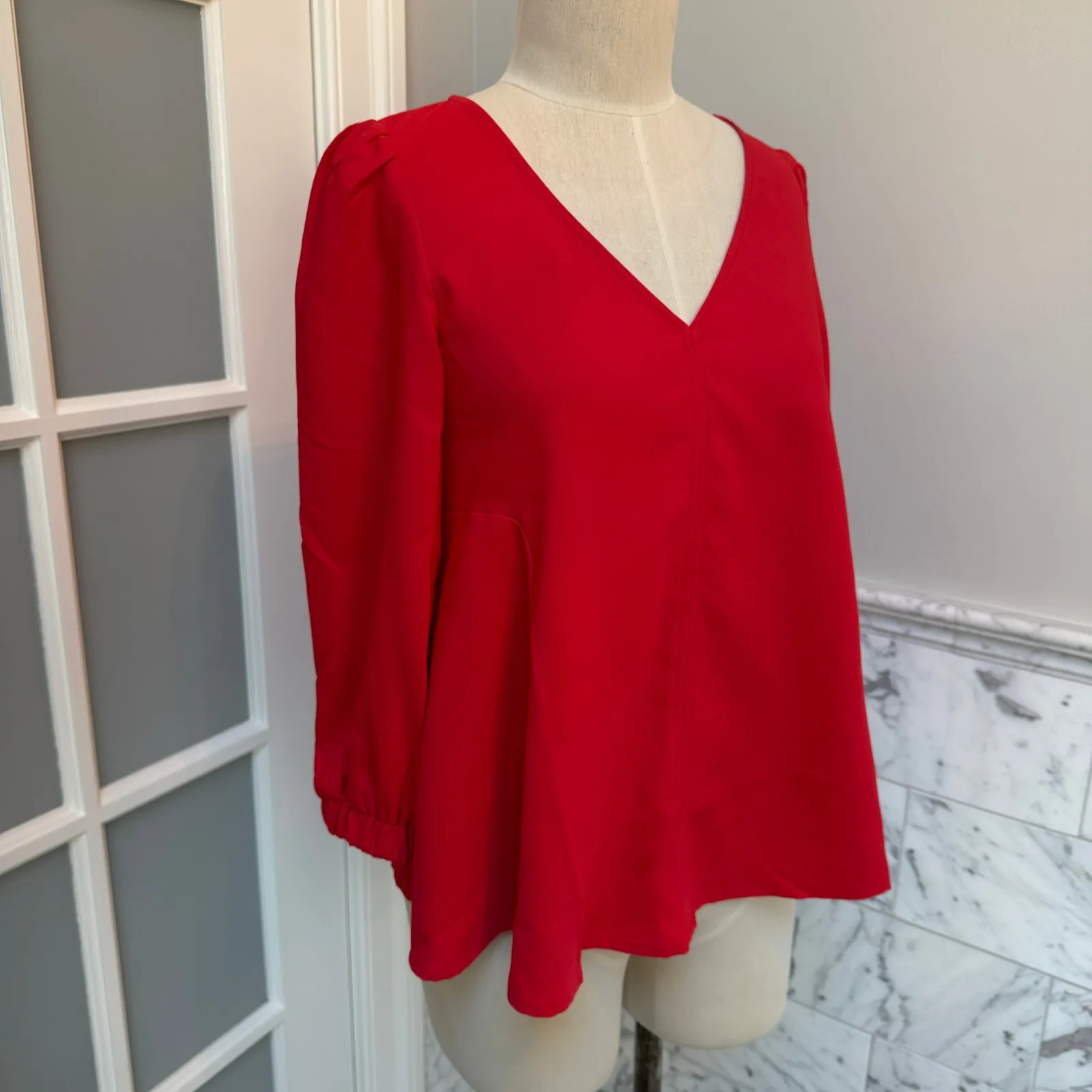 Tuckernuck Pomander Place Red Hollis Top V-neck Blouse XS - Image 3