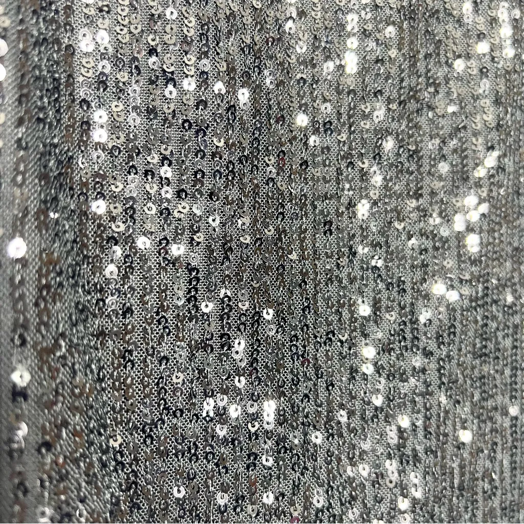 Old Navy Black Sequin Mini Skirt Size Medium Sparkle Glam Party - Image 5