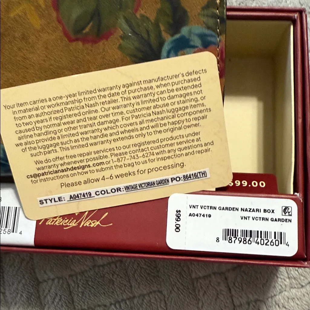 Patricia Nash Nazari Victorian Garden Bifold Wallet - Image 5