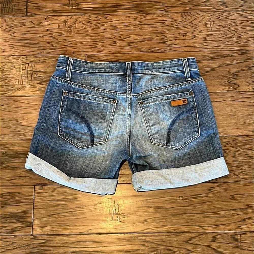 Joes Jeans 5” Inseam Mid Rise Shorts Size 26 - Image 2