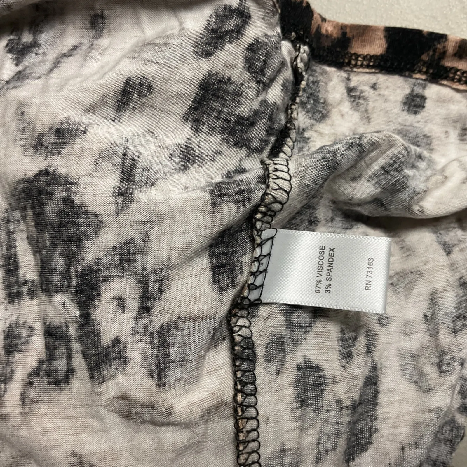 Cable Gauge Leopard Print Cowl Neck 3/4 Sleeve Top Women's Size Medium - Image 5