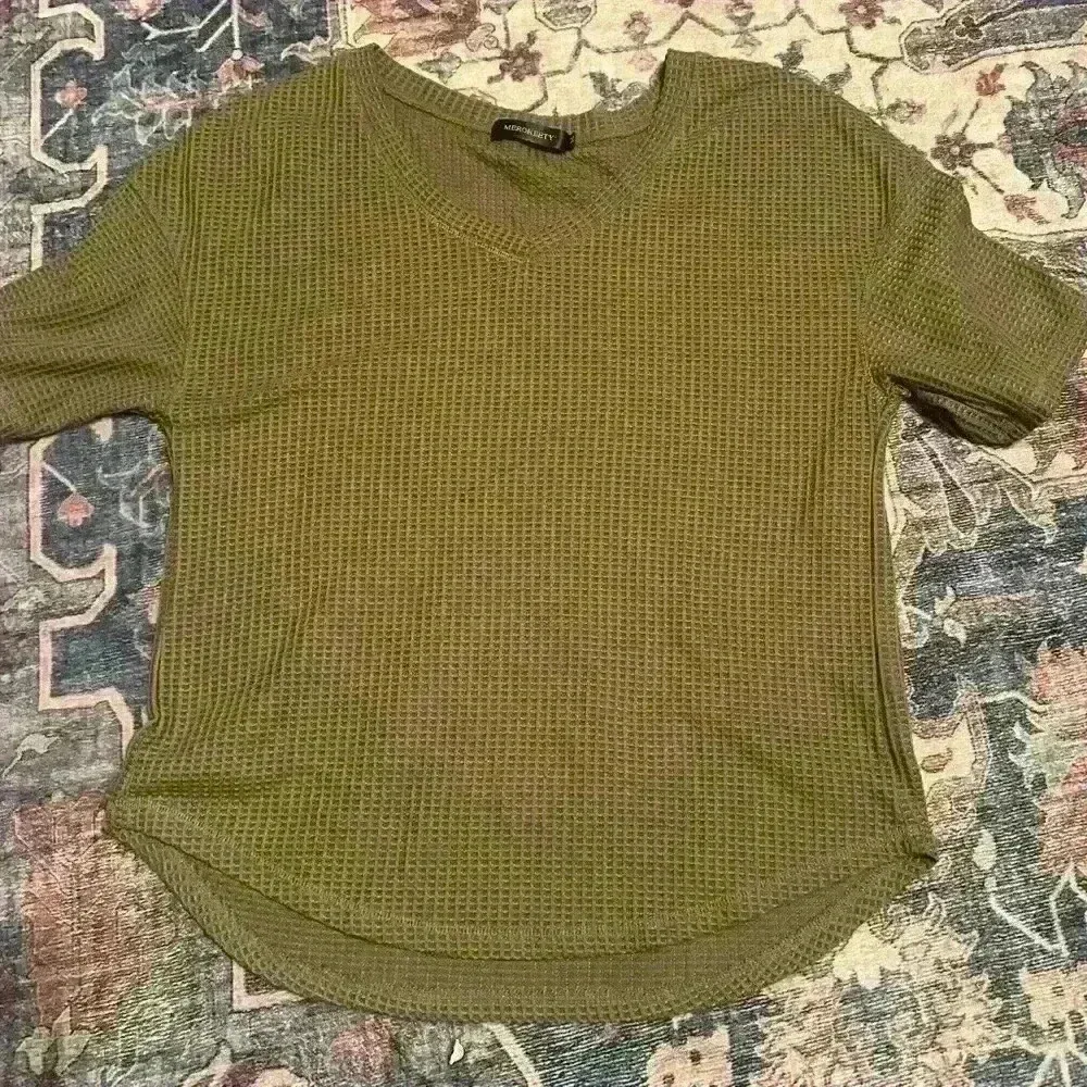 Olive Green Waffle Knit Short Sleeve Top Women’s M Thermal Textured Shirt Casual - Image 3