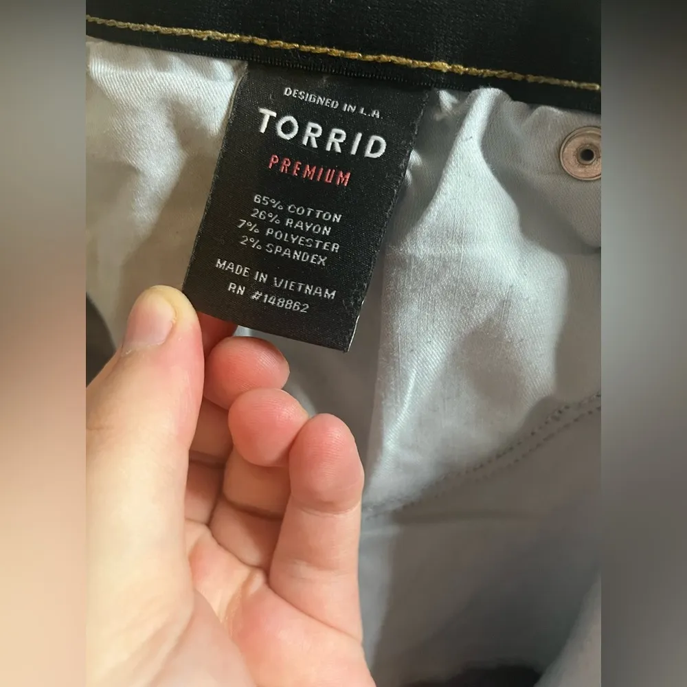 Torrid 5 Button Sky High Skinny Premium Everyday Stretchy Casual Jeans Sz 24R - Image 16