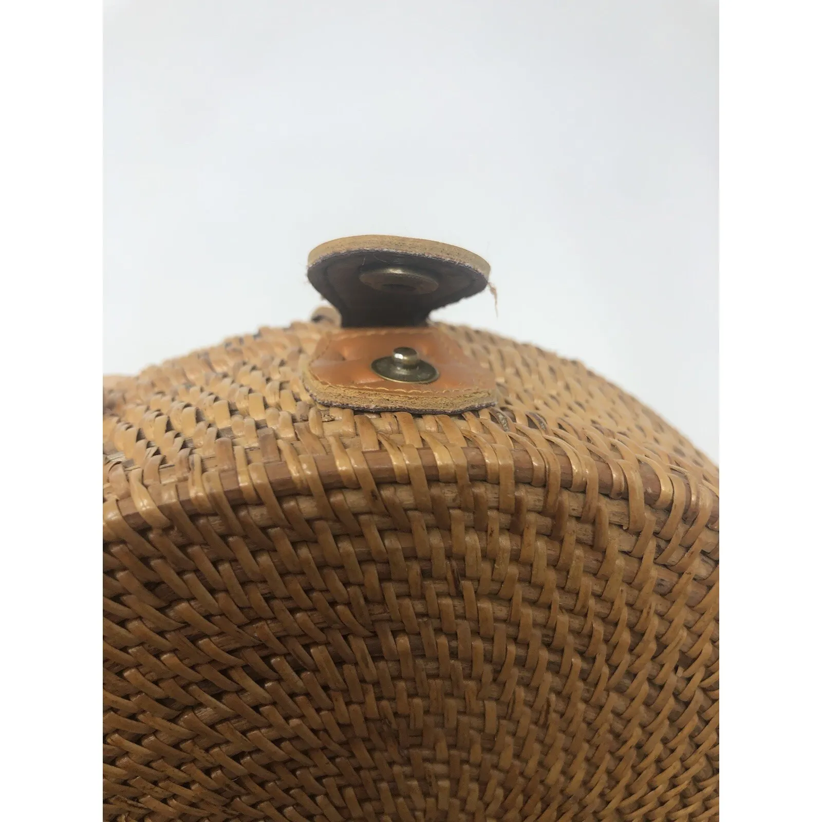Round Wicker Straw Rattan Bag Women's Hand Woven‎ Shoulder Purse - Image 6