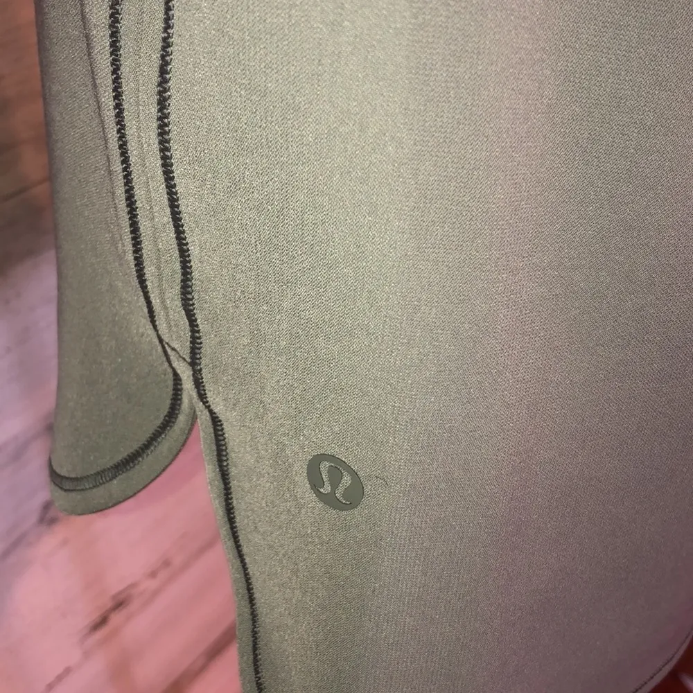 Lululemon Athletica Green On The Fly Woven Skirt size 4 olive green skirt​​ - Image 6