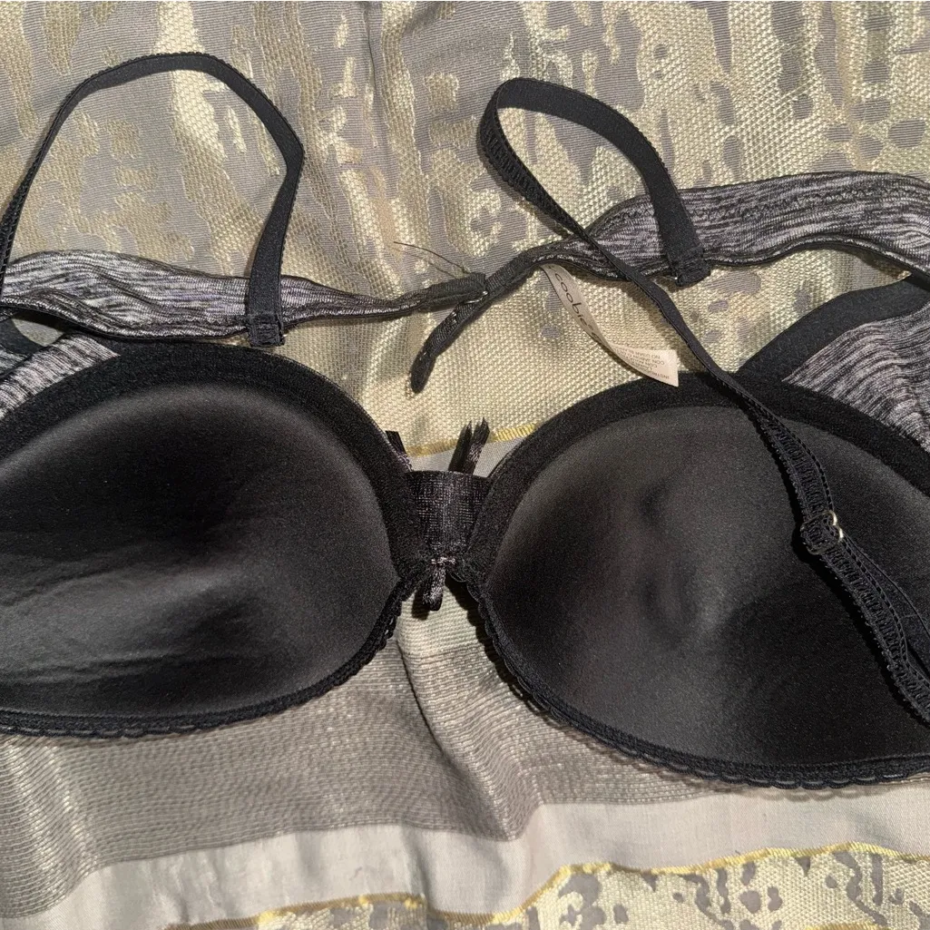 Black and Gray Bra Size 36 B - Image 3