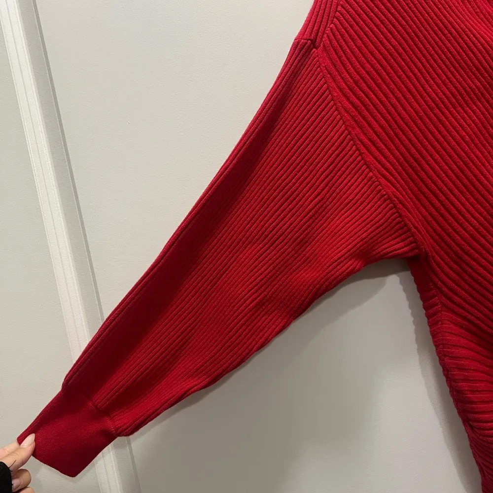 Hudson Red Knotted V-neck Sweater Size Large $175 - Image 4