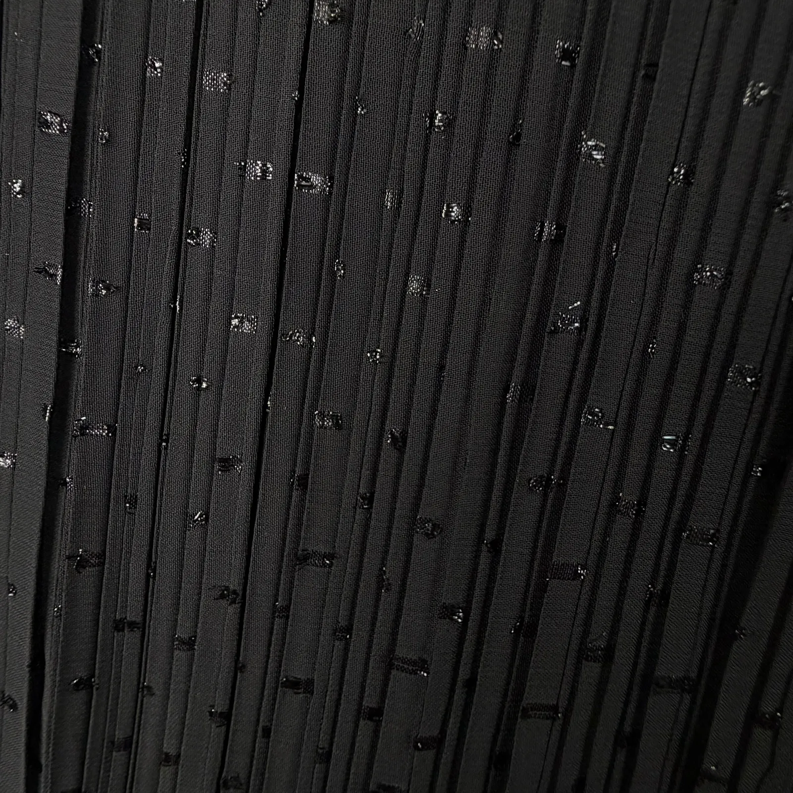 Chico’s Pleated Shimmer Blouse Black 12/2 Balloon Sleeves Evening Top Festive - Image 3