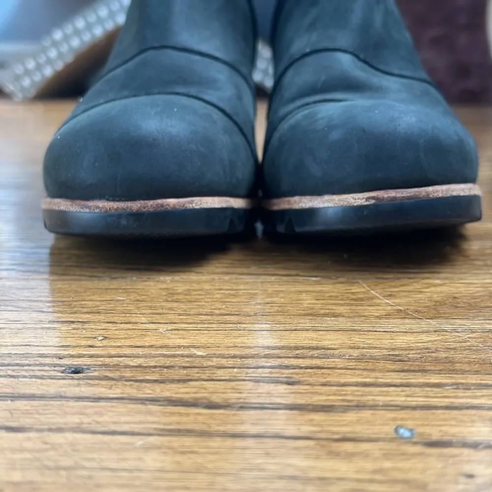 Sorel Lea Hidden Wedge Suede Leather Slip On Ankle Bootie - Image 3