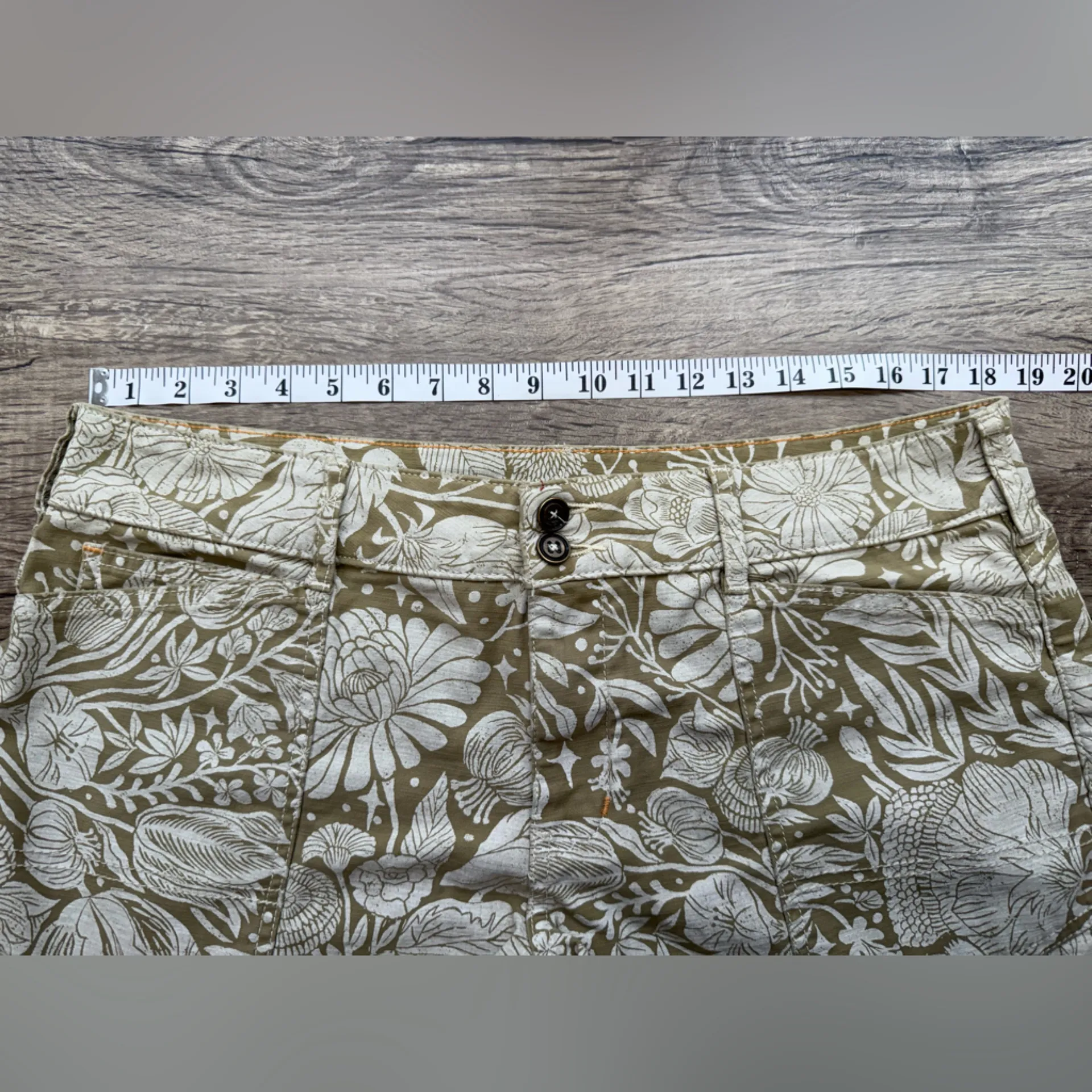Anthropologie Floral Blooming print The Wanderer‎ Shorts size 32 - Image 6