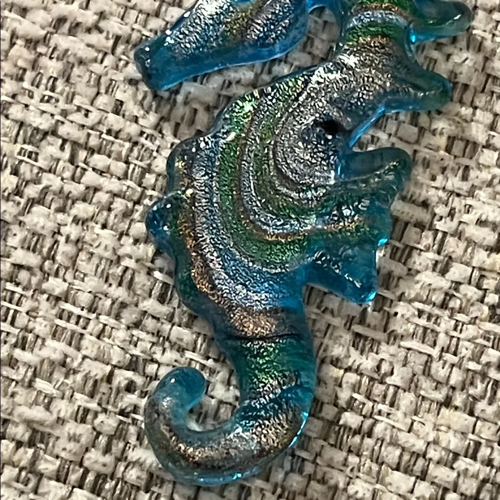 Roman RMN Seahorse Pendant Blue and Green - Image 3