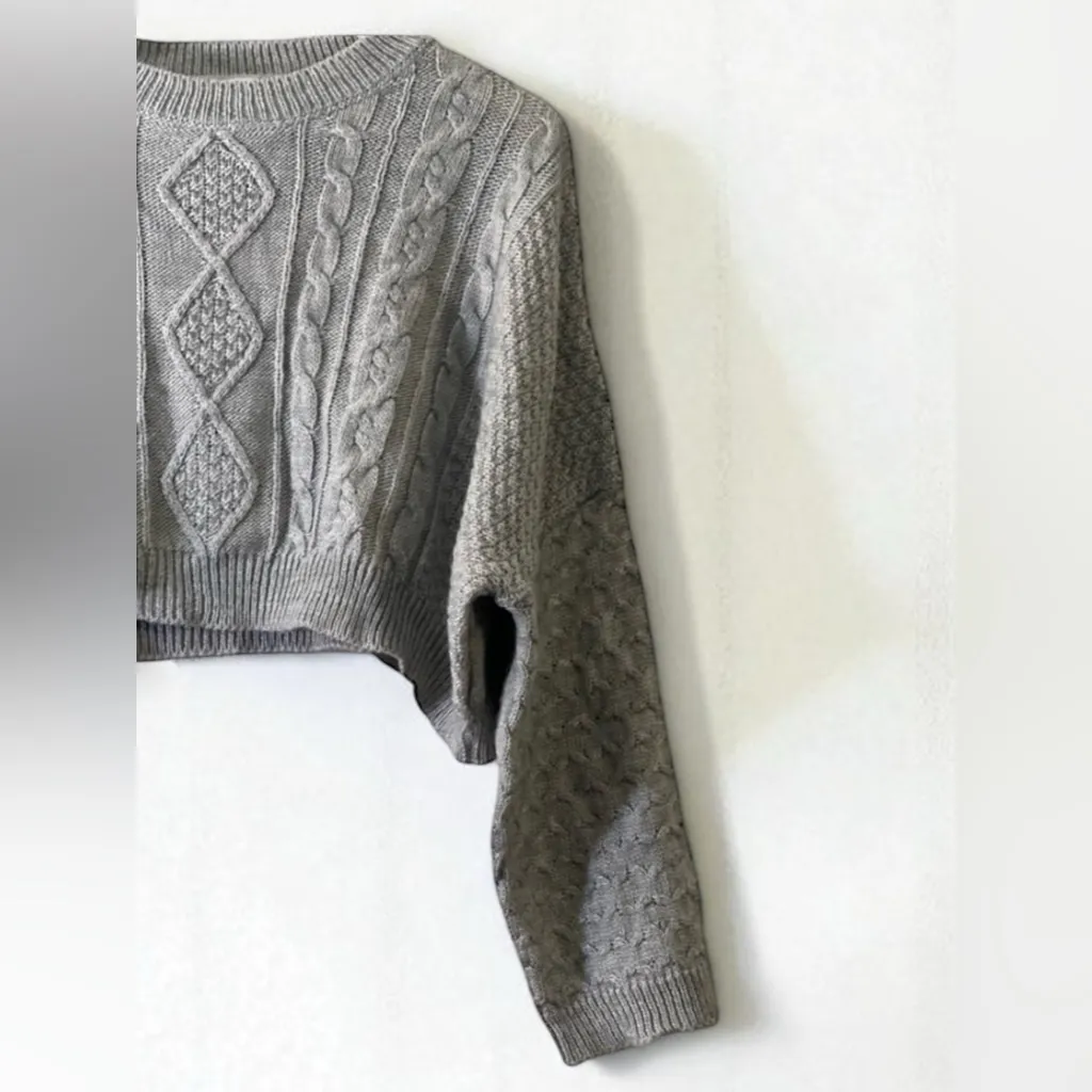 Princess Polly The Stan grey cropped cable knit sweater - Image 4