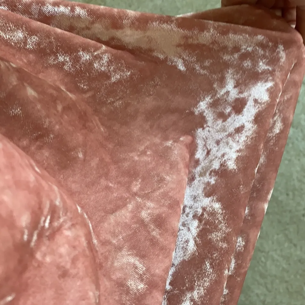 Luxe crushed velvet blush pink summer dress - Image 5