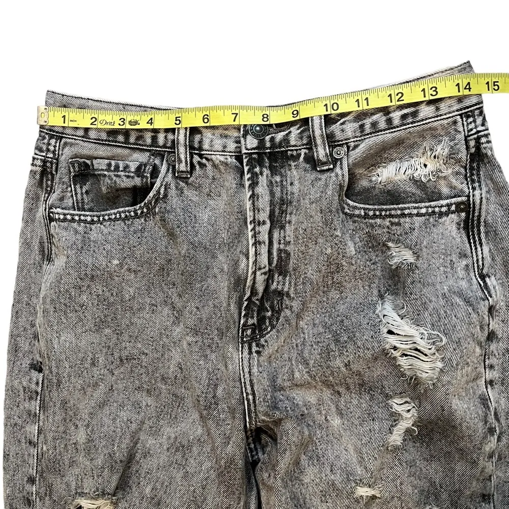 American Eagle Grey Acid Wash Distressed Mom Jeans, Sz 8 - Image 5